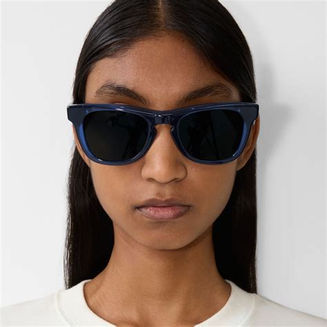 Arch Facet Sunglasses in Dark blue .